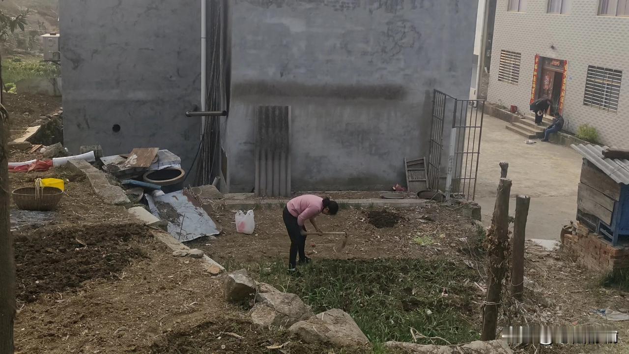 严格平仄可提升对联的艺术水准。对联灵魂横批 对对联 对联文笔挑战 对联技巧 对联