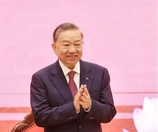 成了，越南答应中国了
 
北京时间4月15日，中越双方举行了会谈，最终顺利谈妥，