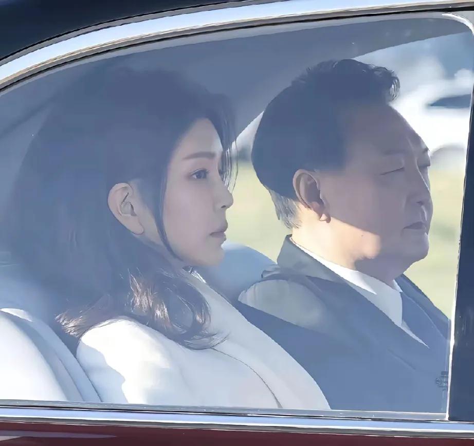 怪不得都说尹锡悦是半岛最深情男人，可以说他不是好总统，但在爱老婆这事上无人能指责