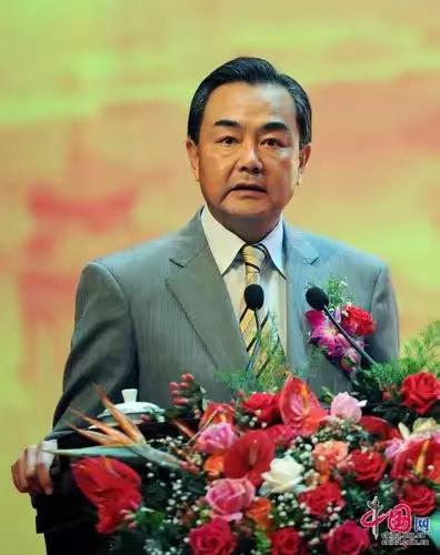 王毅即将出访，唯愿一路平安、保重身体。
​4 月 22 日至 26 日，王毅部长