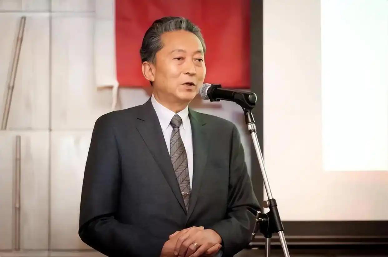 “人们常说，越小的狗，越会叫，叫得越响，越给人一种强大的印象。但它终归不是大狗。