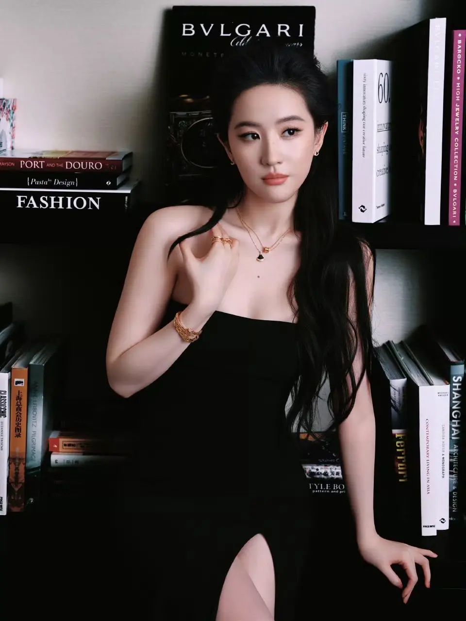 宝格丽女王👸。刘亦菲宝格丽全球代言人