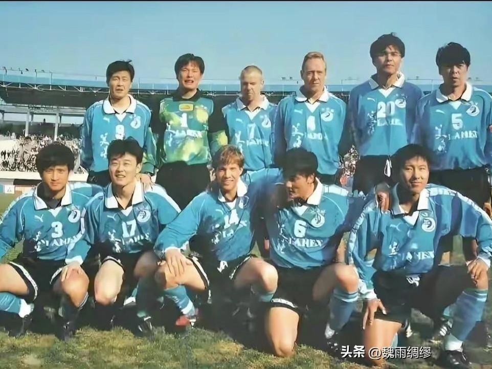 大洋洲的澳大利亚与新西兰为什么要划进亚洲区来争夺世界杯名额？难道大洋洲除了他们俩