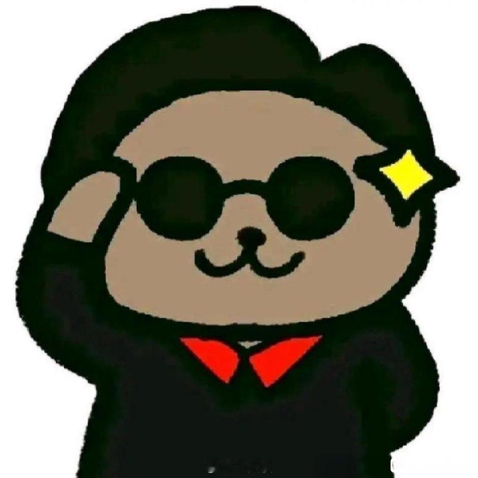 晚上出去散步，有时候我特喜欢往老街老巷去，就是为了去听大爷们夸天，大爷们聊的那些