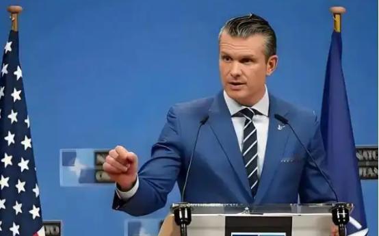 美国防长赫格塞思要栽？民主党一出手直接甩出6项弹劾罪，明着要拉他下马，这赫格塞思