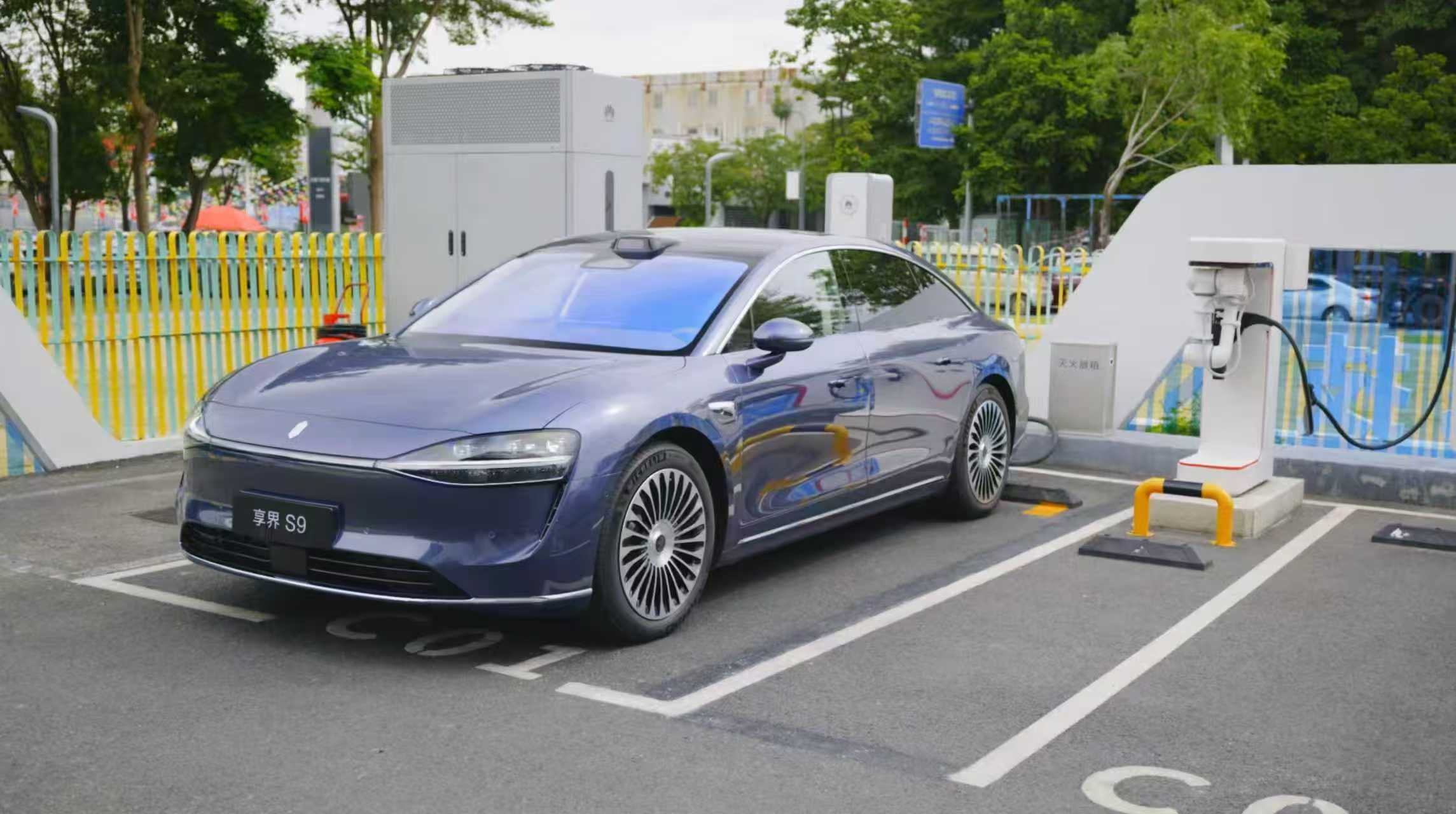 作为颜控，对车的审美从不让步～ 鸿蒙智行旗舰9系轿车新款享界S9直接戳中我心巴！