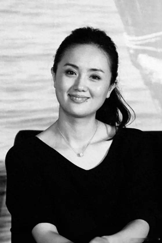 朱媛媛去世为何全民哀悼热点观点 这场全民悼念不仅是对朱媛媛个人的缅怀，更是大众对