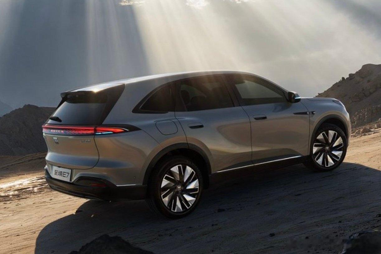 别克至境E7正式上市，权益价15.49万起，预售订单破3万今日中午，上汽通用别克