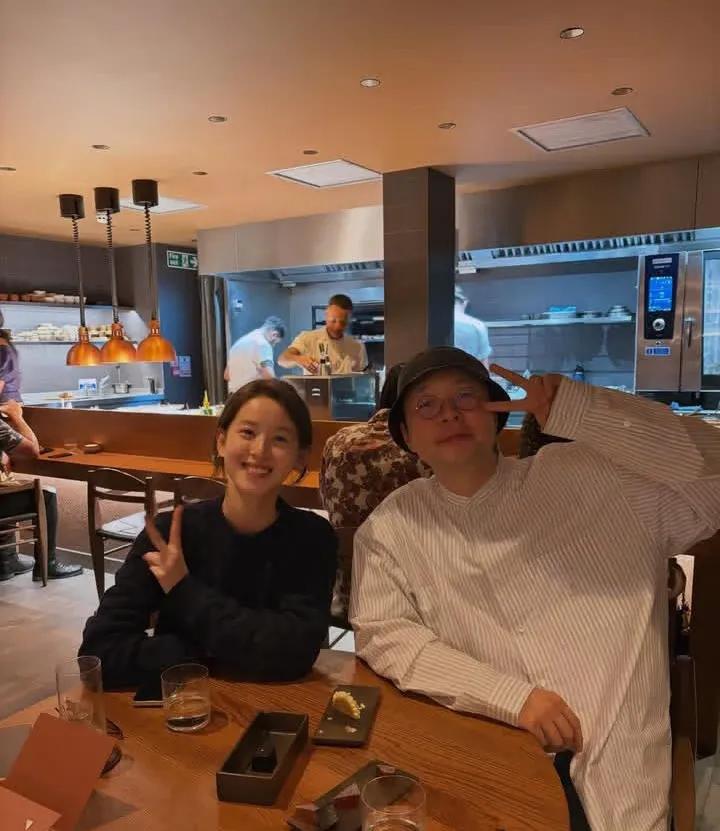 伦敦社交圈名场面！章泽天杜海涛再聚餐，松弛感完胜李湘的一面之缘？
 
谁能想到章