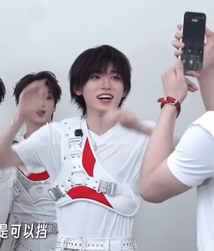 配合右下角观看 