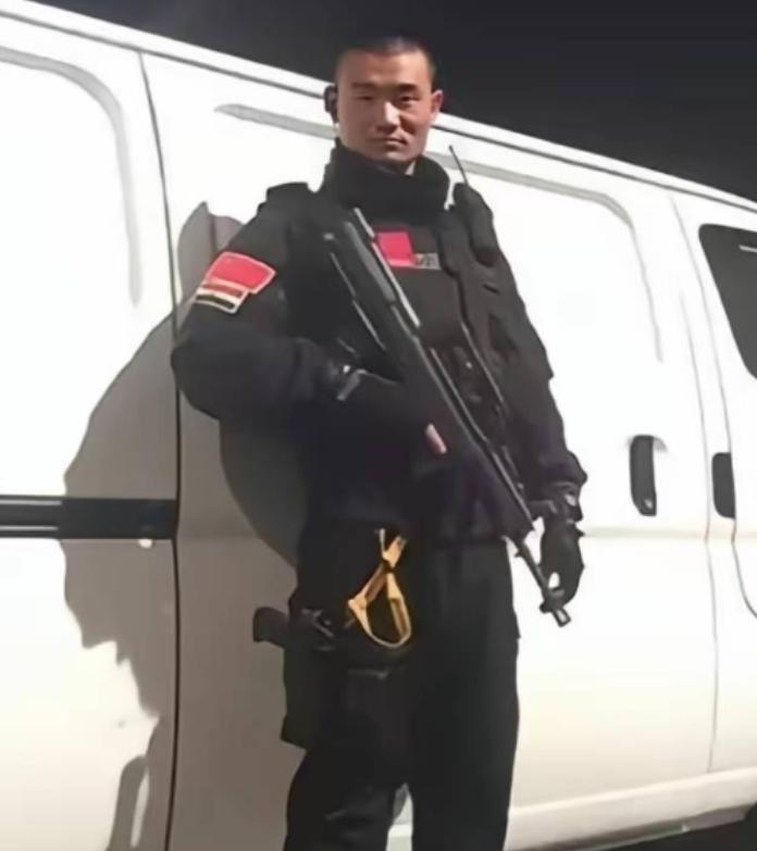 2012年，陕西一小伙为了上百万薪酬，签下死亡合同，冒险到伊拉克当“雇佣兵”，3