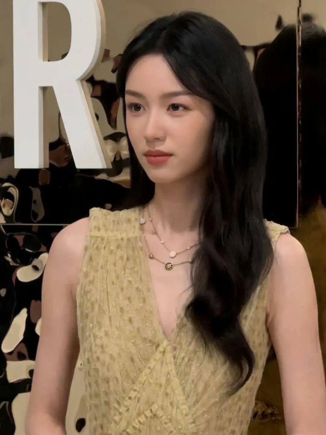 女明星我真觉得林允赢了 ​​​