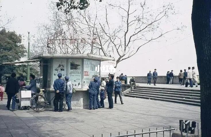 繁花的细节真是到位了，外滩如今消失的设施