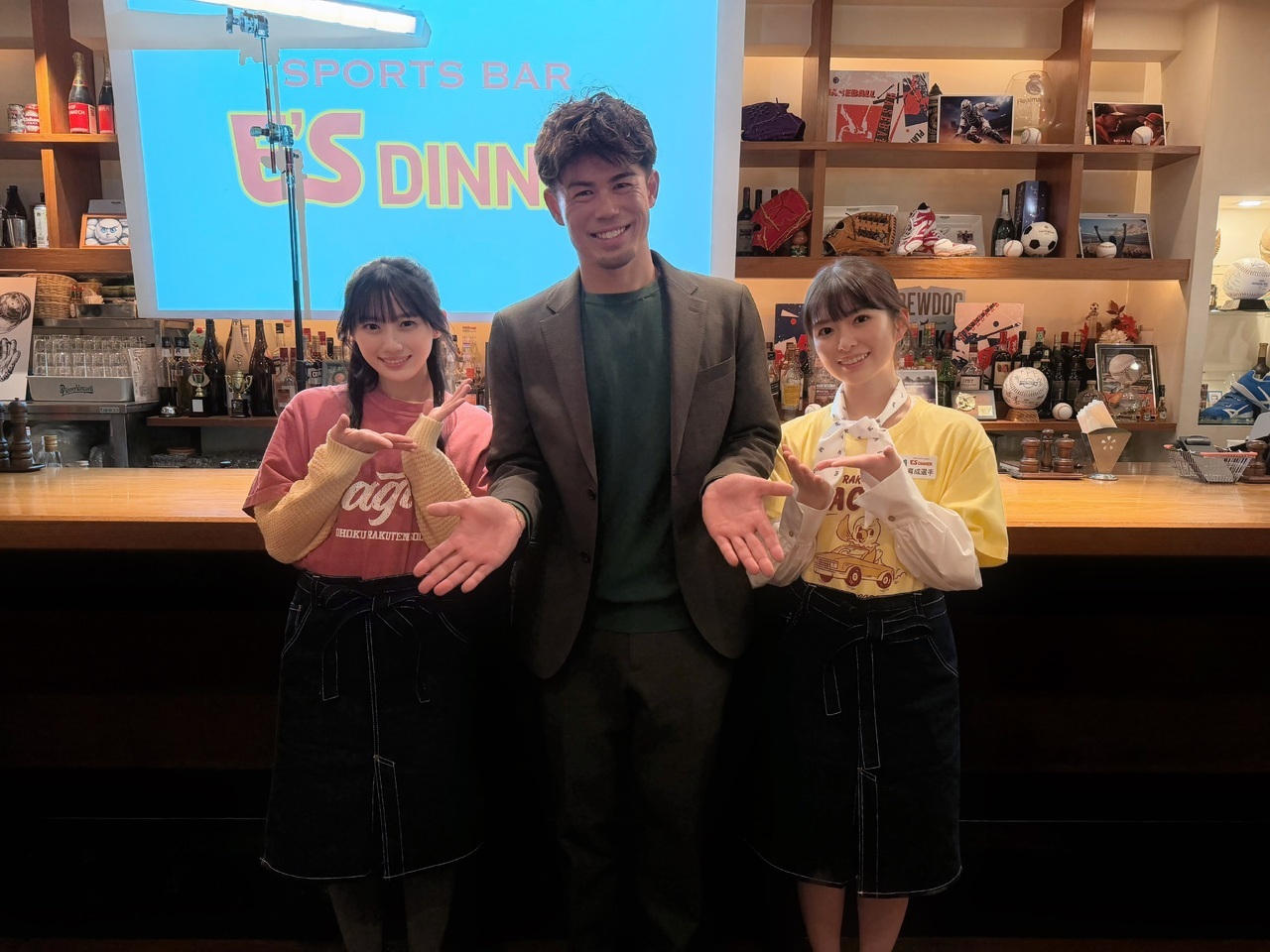 小川彩「恐竜がいっぱいいて、それ見てテンション高くなってる佑捺ちゃんがとっても可