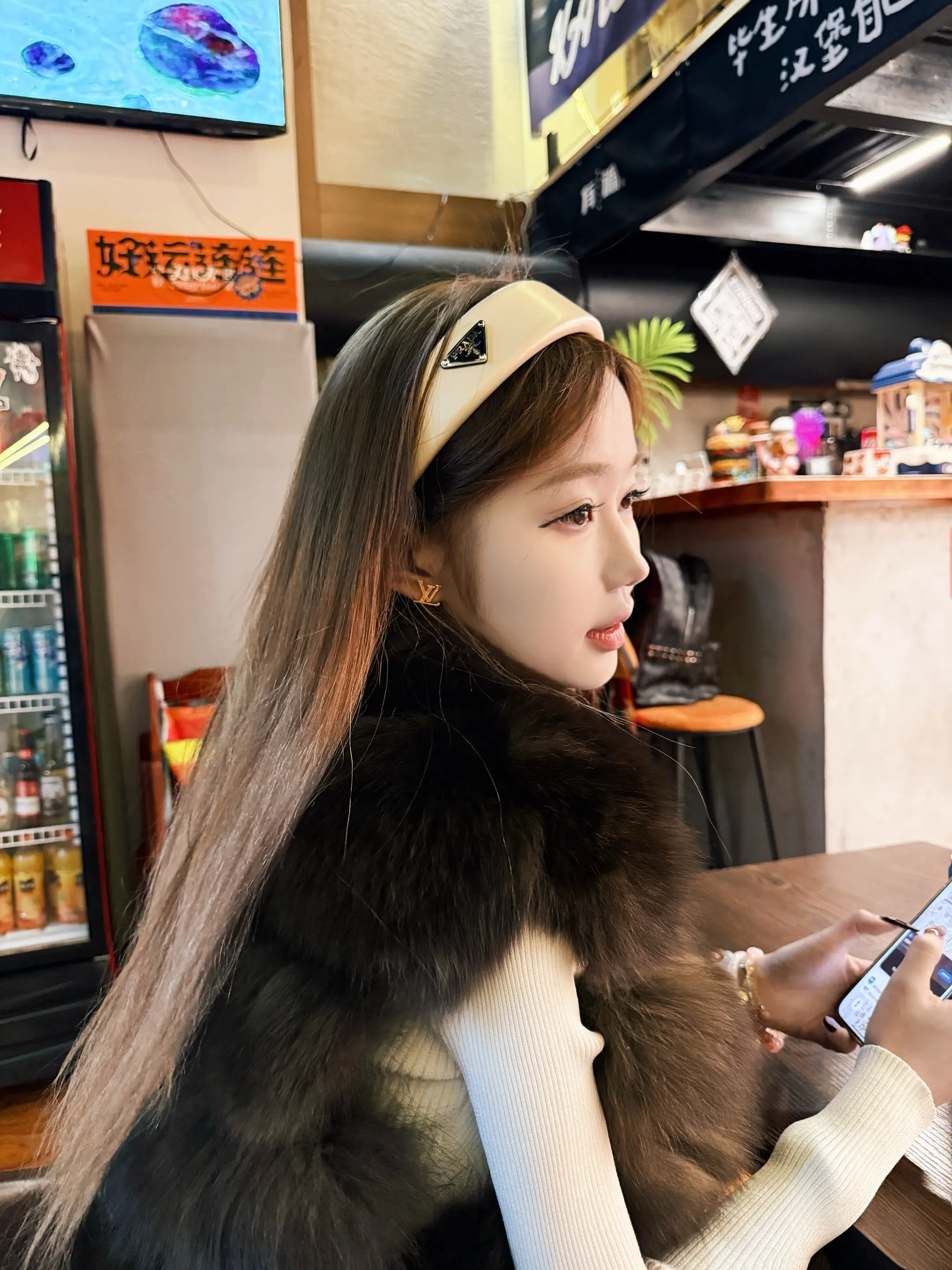 希望再有一把刀 把我磨得再钝一点 直到水过无痕