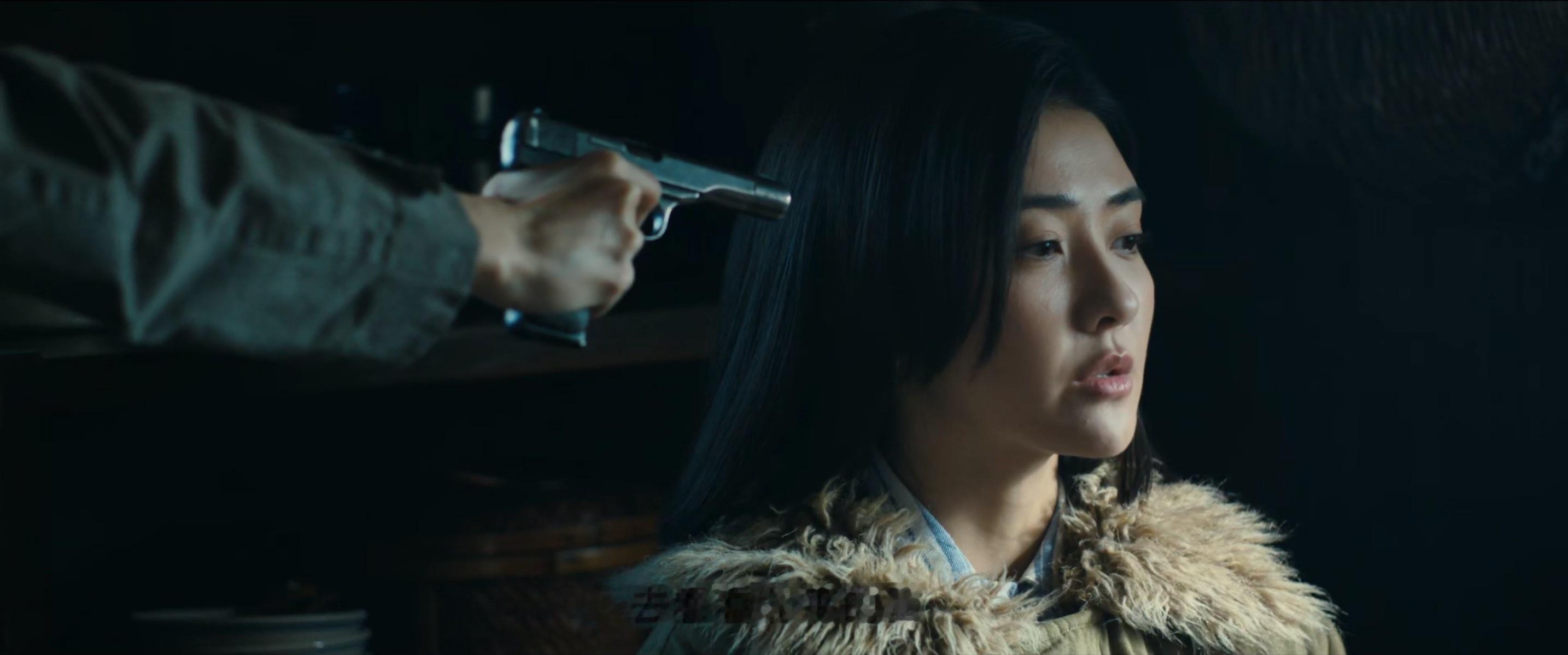 一口气追了5集的醒来 真的有点渐入佳境了[吃惊]特别是船上三个女人一台戏实在是太