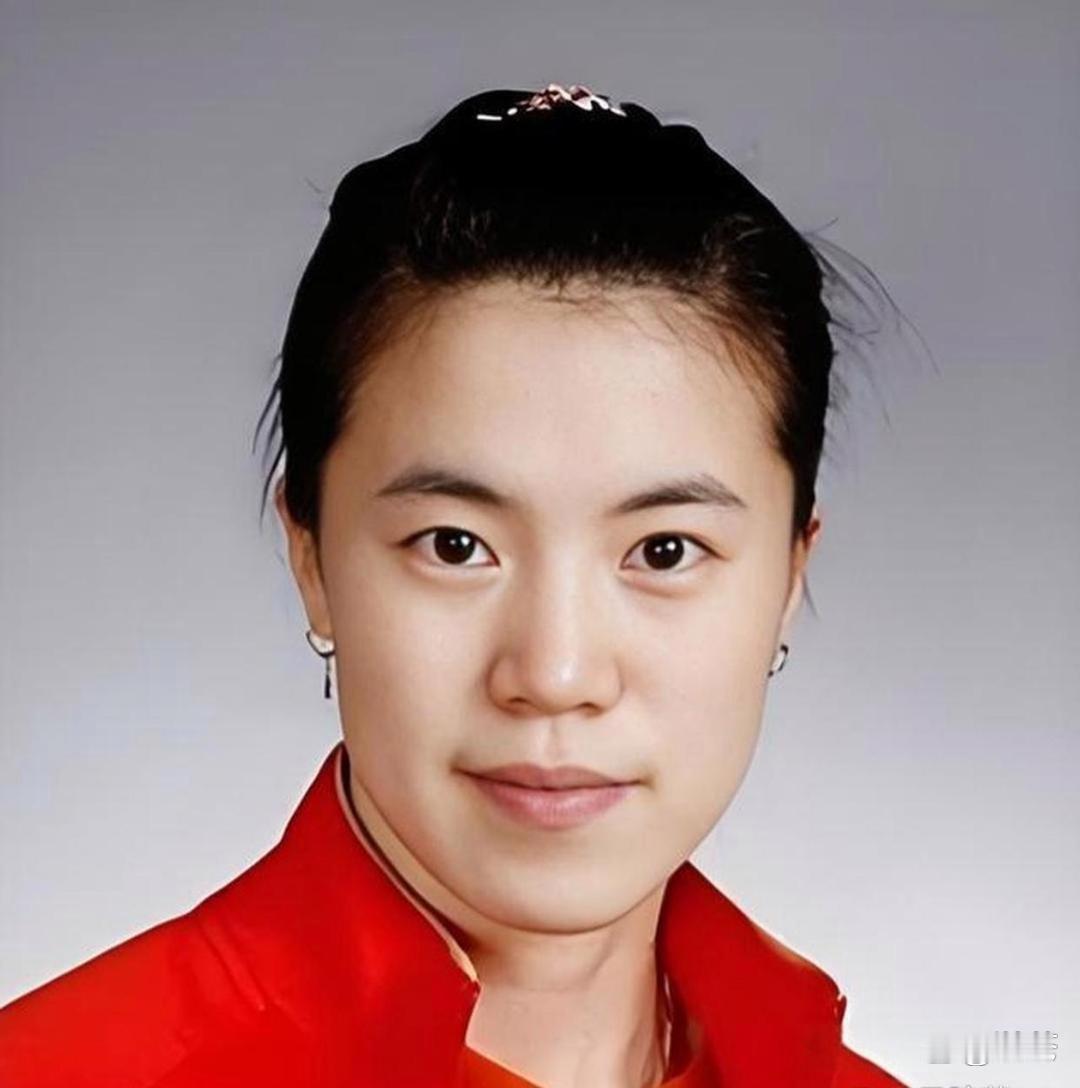 王楠如今的困境，并非源于对乒乓球热忱的消退，亦非威海基地场馆硬件的匮乏，而是4.