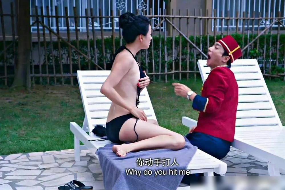 就连倪虹洁也开始这样了吗？很诱惑啊！好多中年女明星都开始活跃了，还都是差不多的路