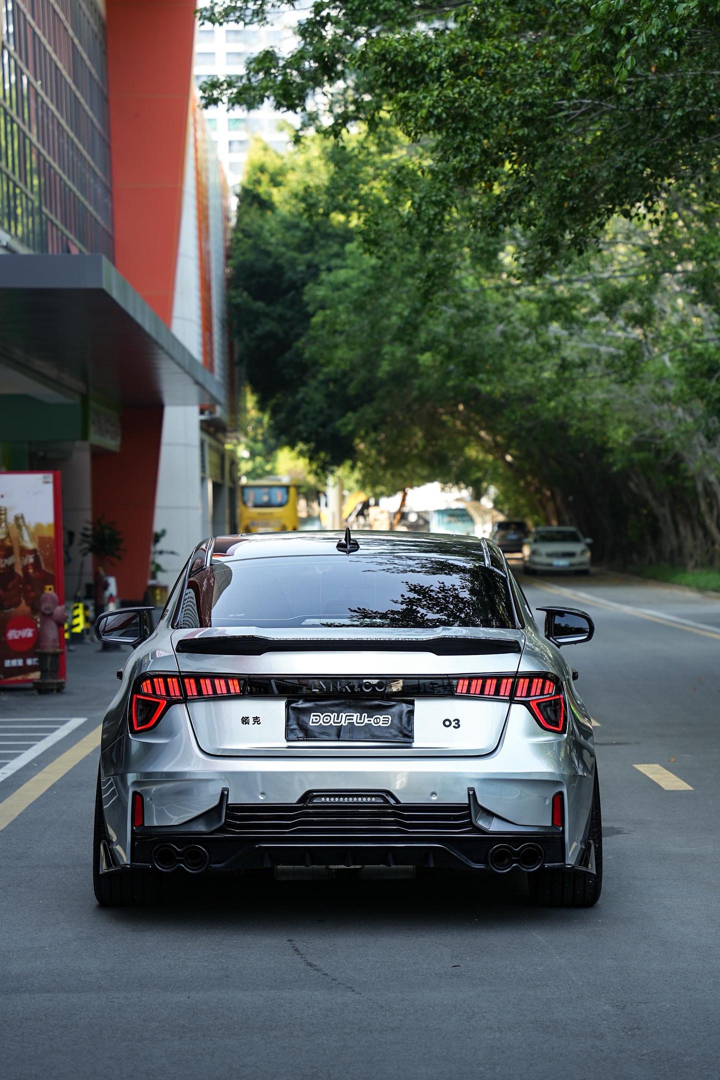 不是成为老款，而是变成经典