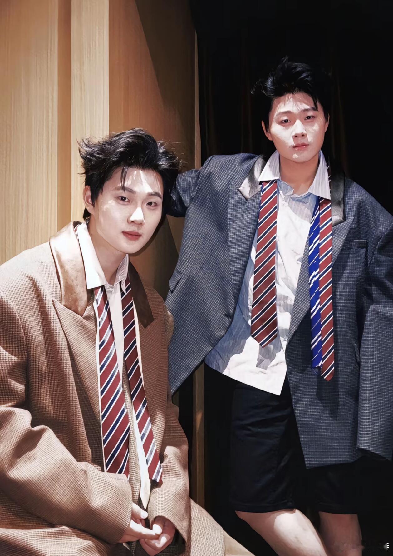 星光大赏主持人 双高胎 谁没被双高胎的星光大赏主持圈粉啊！反应快情商高，还能随时