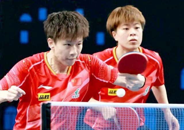 大快人心，亚锦赛混双1/4决赛，林高远搭配王艺迪3比0横扫头号种子张本智和早田希