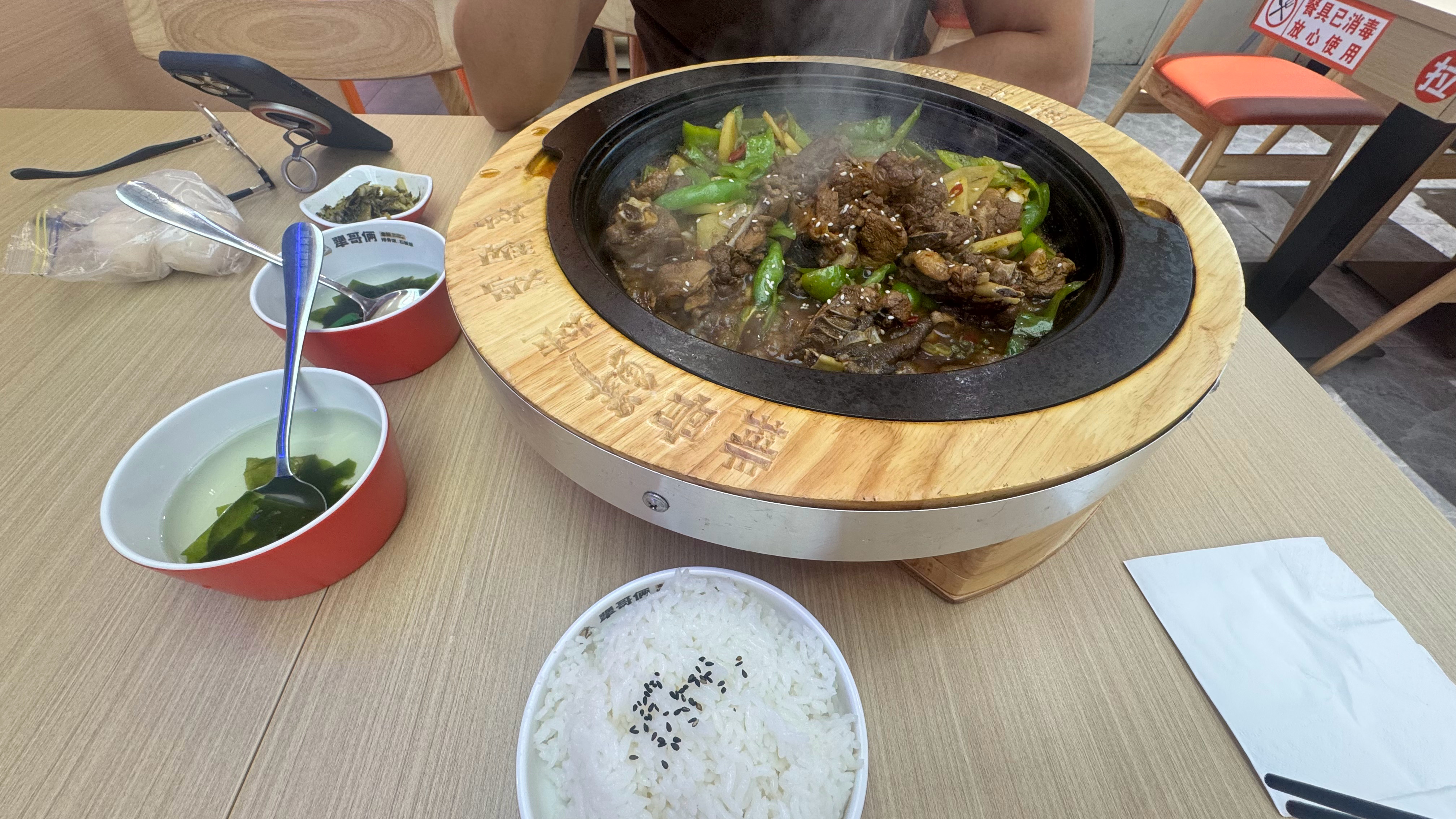 天呐‼️还以为小锅，结果上来这么大一锅