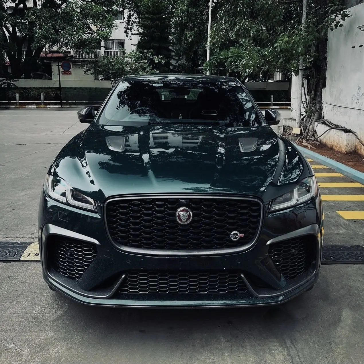 Jaguar Fpace SVR-5.0。