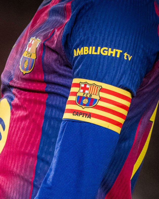 每体：巴塞罗那队长袖标载入吉尼斯世界纪录：本赛季共有9名球员在46场比赛中佩戴过