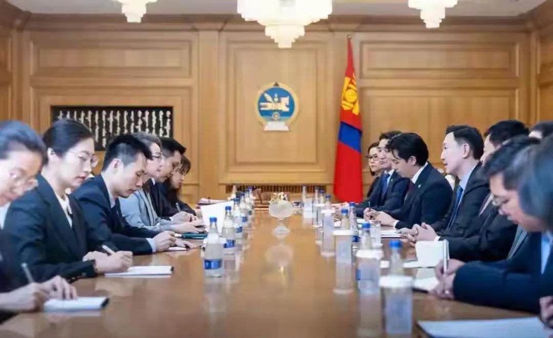 蒙古新总理主动交好中国，合作共赢才最好
 
国际热点 中蒙友好 邻国合作
最近蒙