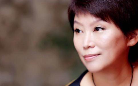 “一夫一妻制度是违反人性的，95%的人生病，都是因为欲望得不到满足！”北京中医药