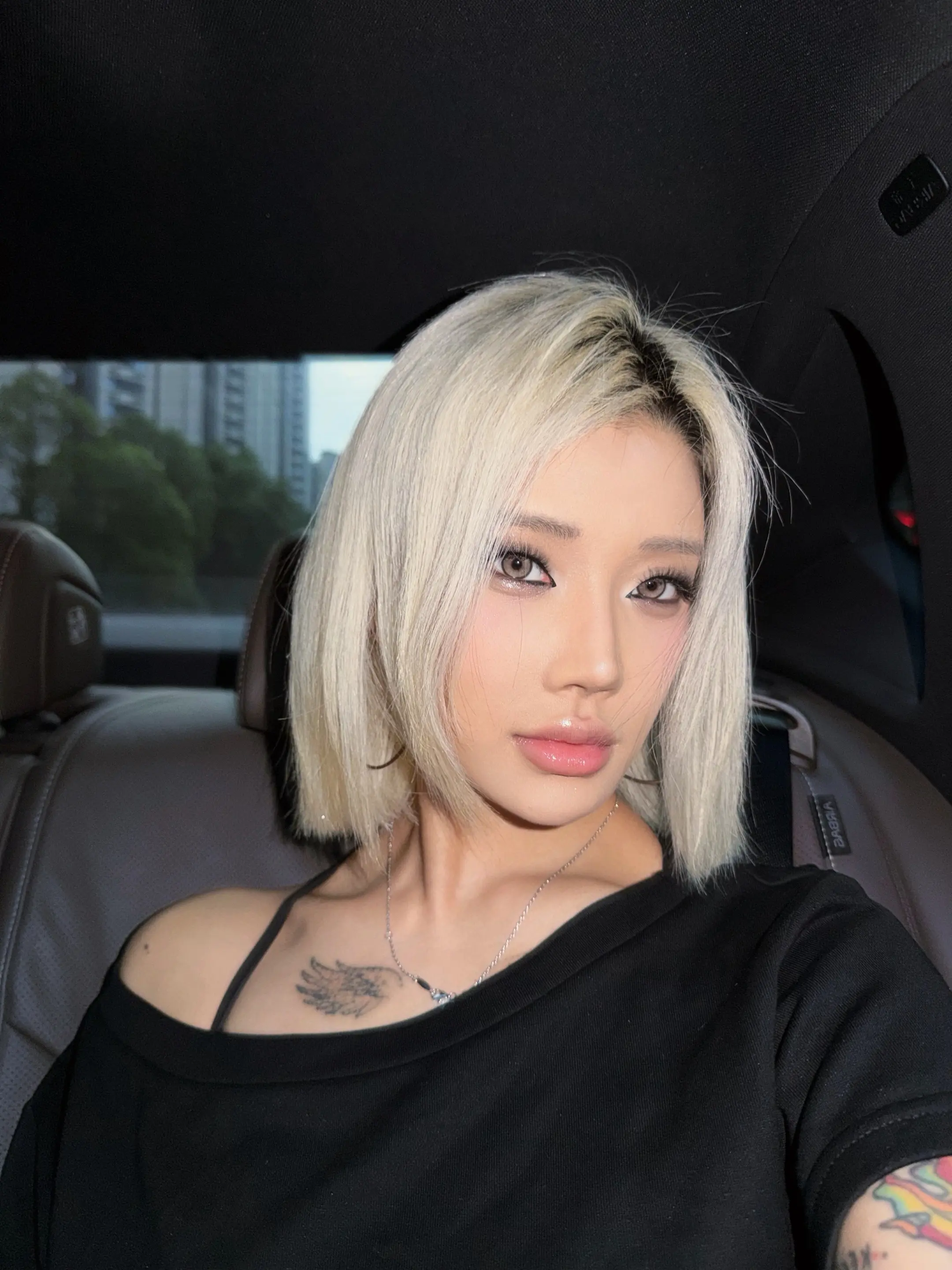 对待女孩就像香槟，别急着一口喝懂，要给她试错的时间