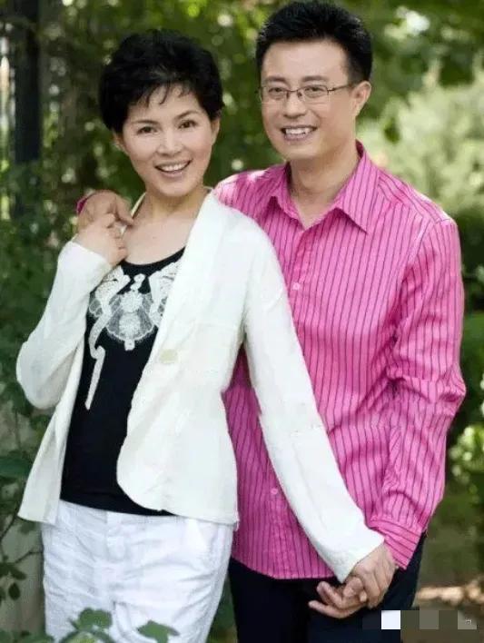 1999年，前央视主持人白燕升刚结婚9个月，妻子意外摔成瘫痪。妻子说：“趁没有孩