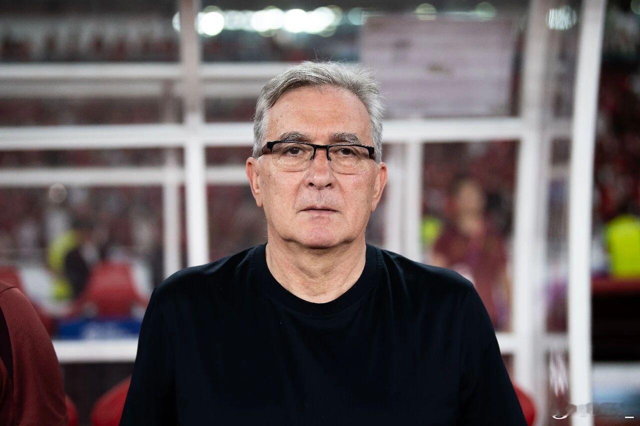 伊万：我建立了一支优秀的中国队，换了17人，召入8名年轻国脚02月26日讯 71