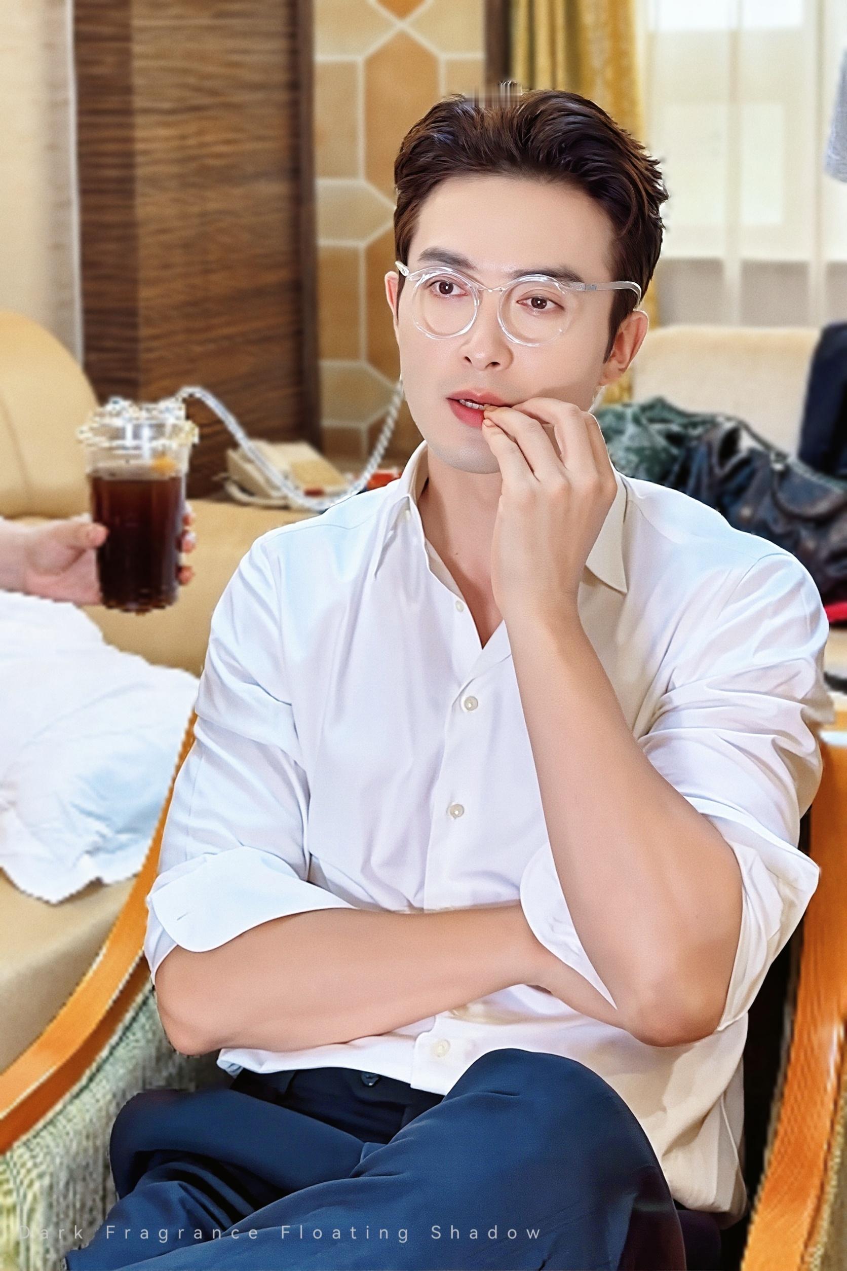 本周我完成了连续7天铁粉打卡，与的铁粉值额外增加1分！高伟光晚安！期待分享日常 