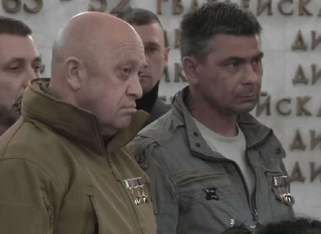 确切消息：
呼号“莲花”的前瓦格纳指挥官已从中非回国，并与俄罗斯国防部签订了自愿