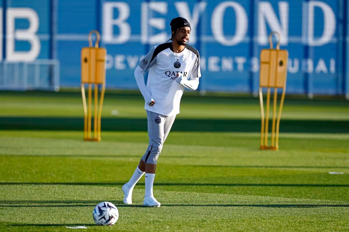 巴黎圣日耳曼  马卢由恢复中巴尔科拉和法比安恢复个人训练巴黎圣日耳曼