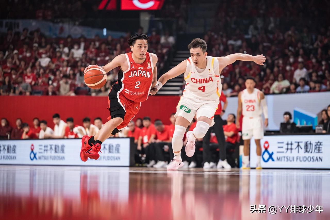 中国的篮球如何发展?中国男篮vs日本男篮 本场比赛用人调整堪称转折点。上半场球队
