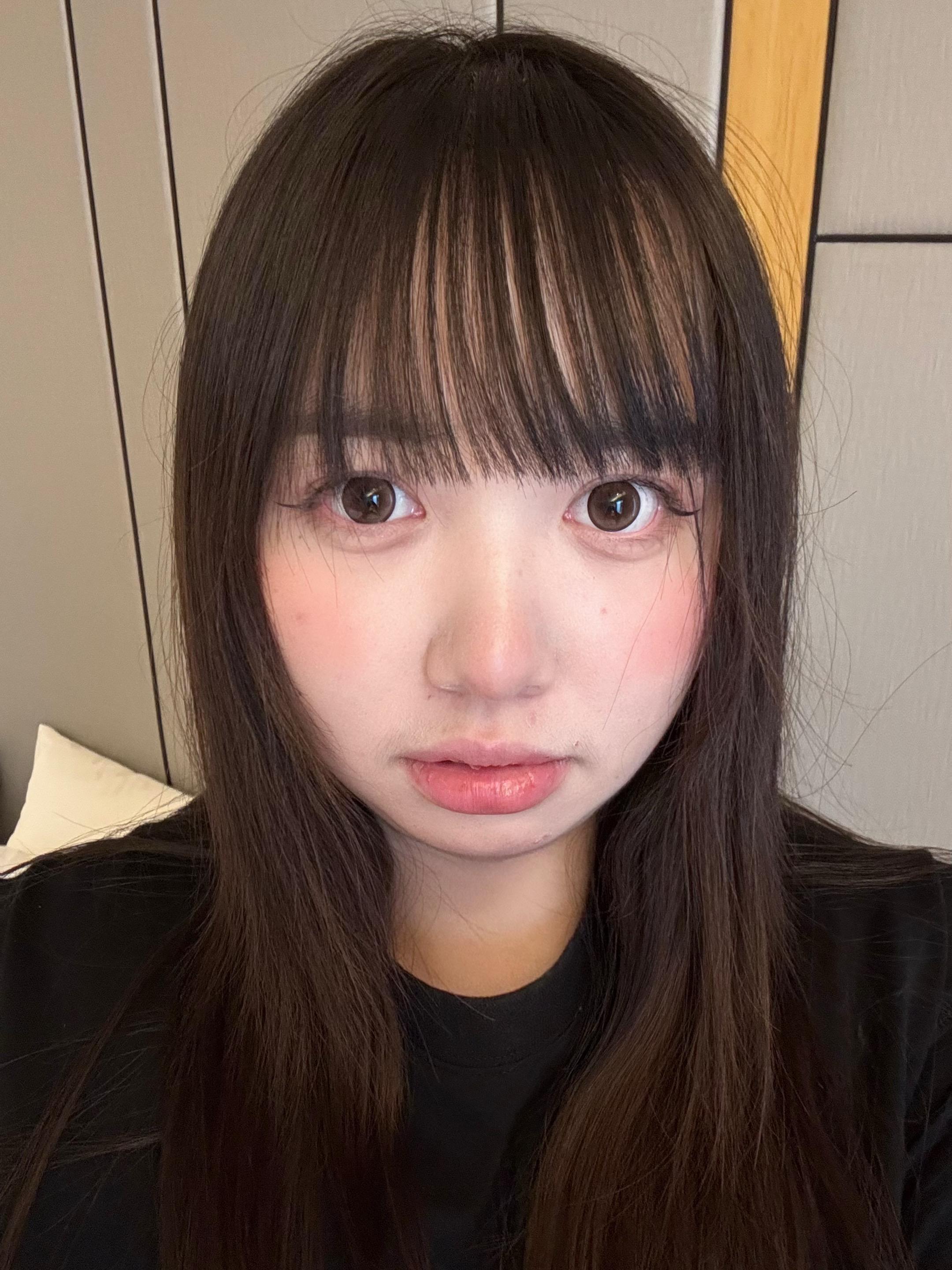 她说 难过的眼睛像柏林的一场雾。此后 就是柏林的冬