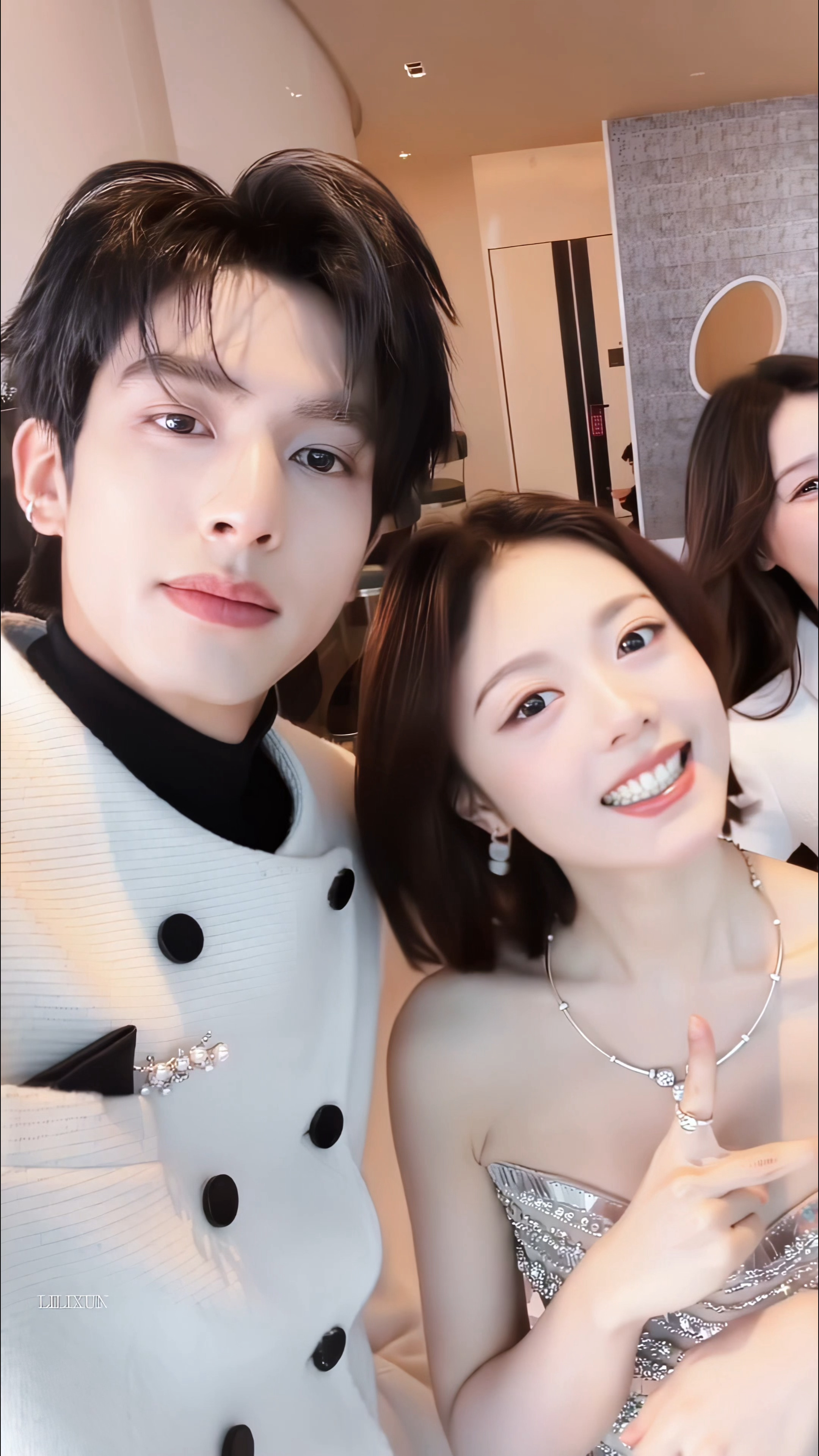 恋爱频率开启🔛 龙麦太好嗑啦