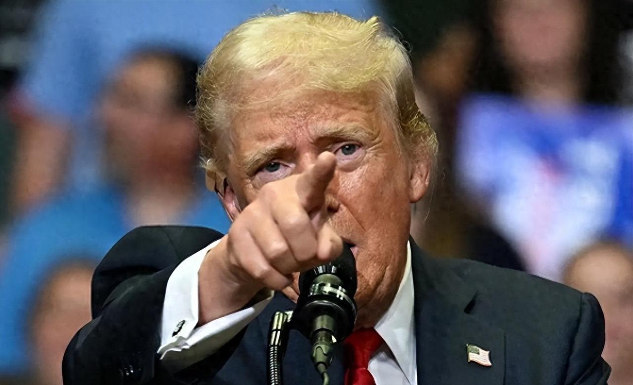 2026年的第一个月走到尾声，中国5场元首级会晤，美国0。这个“外交零蛋”，并非