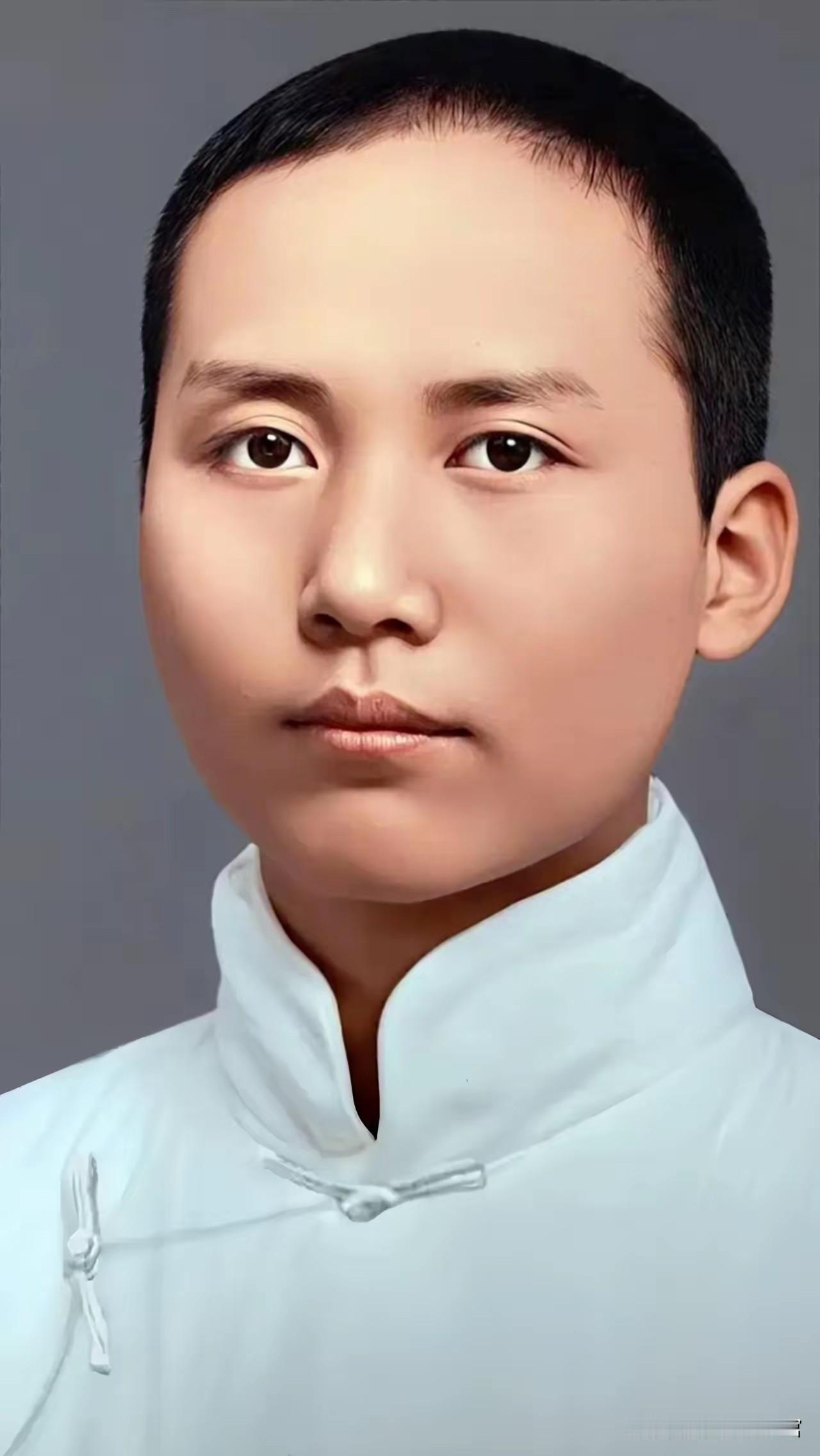 三张毛主席肖像
 
1. 青年求学时期：早年热血青年，立志救国救民，探索救国道路