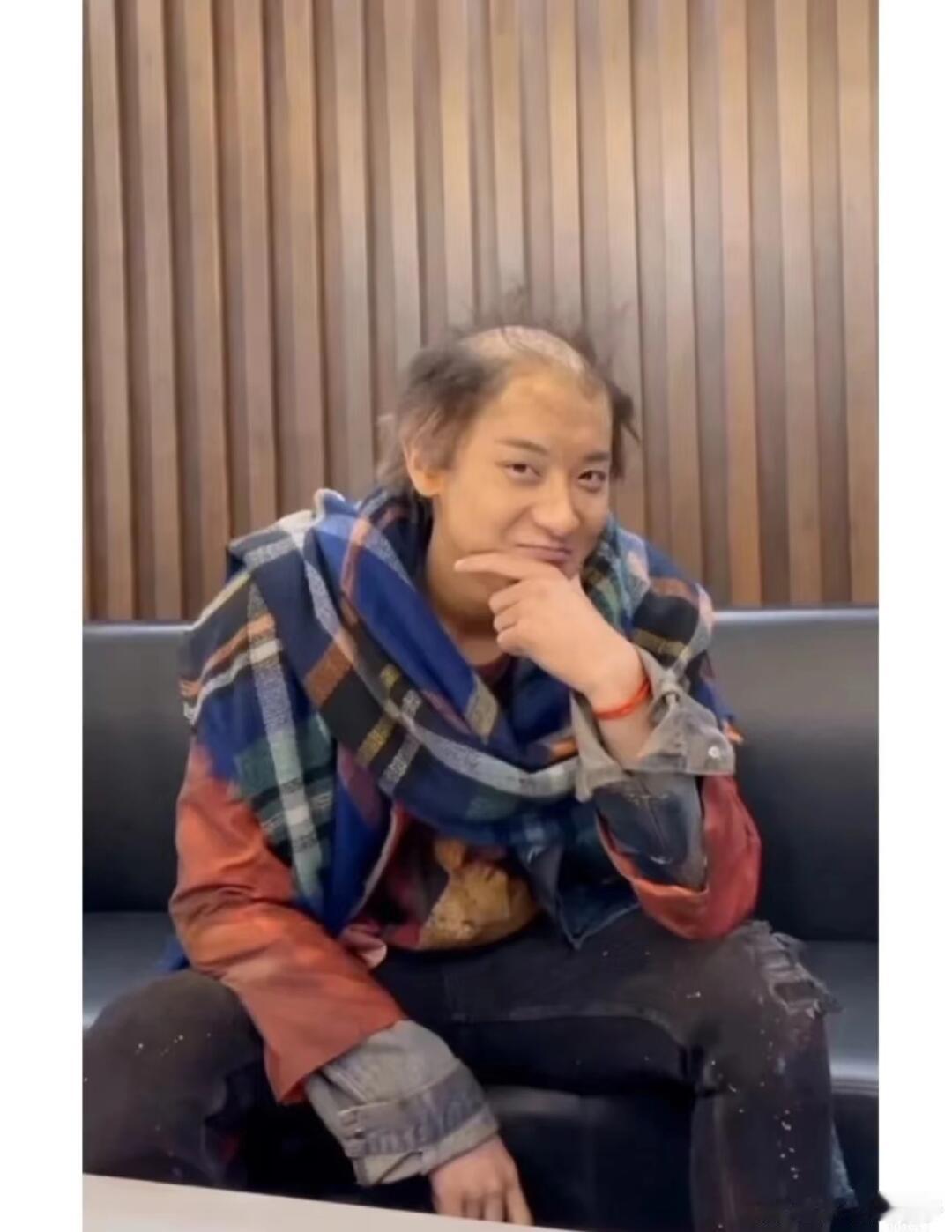 黄子韬送车事件 欢迎大家认识我的偶像！社会我韬哥 