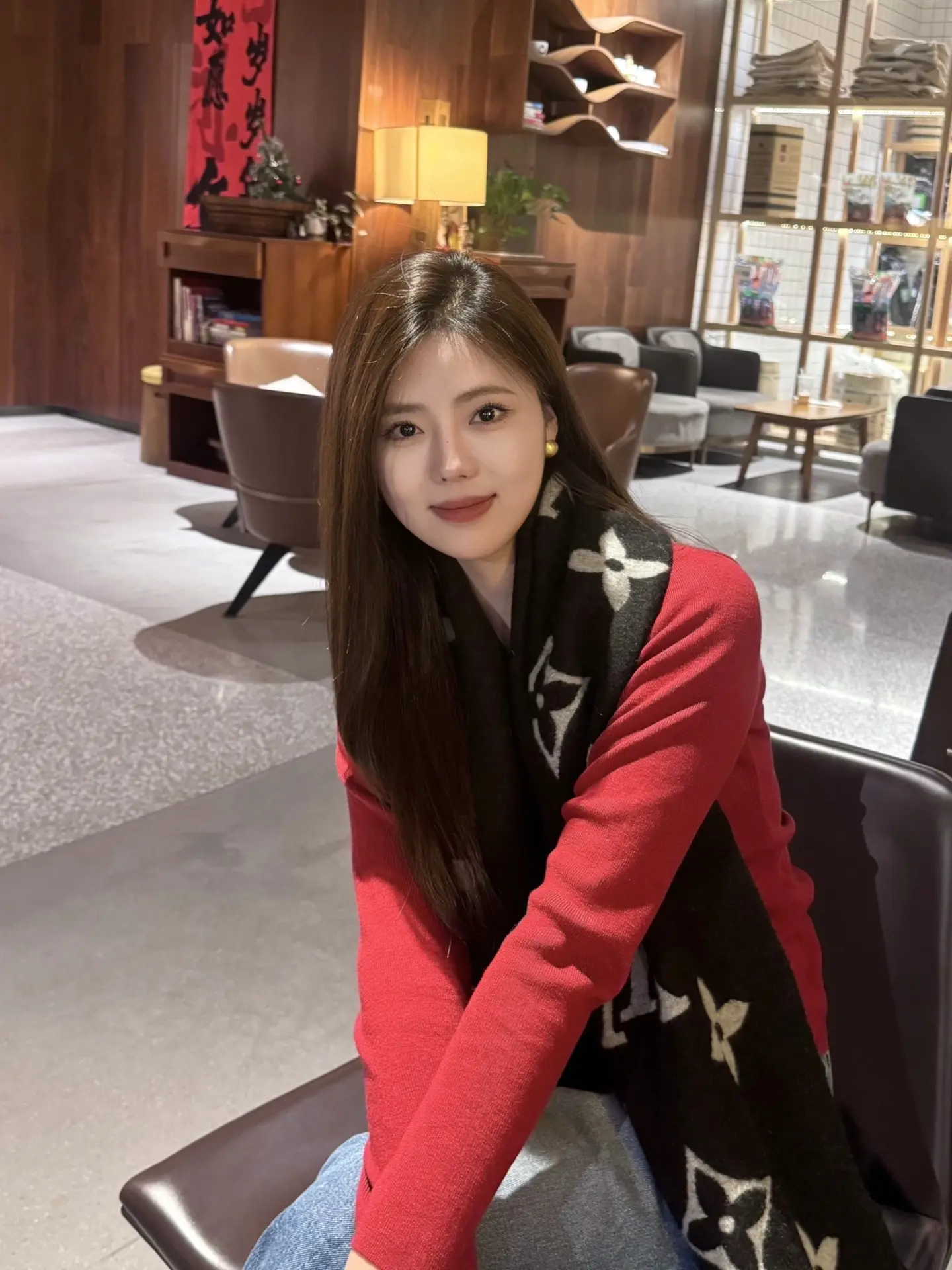愿我们向往幸福的同时 也站在幸福里