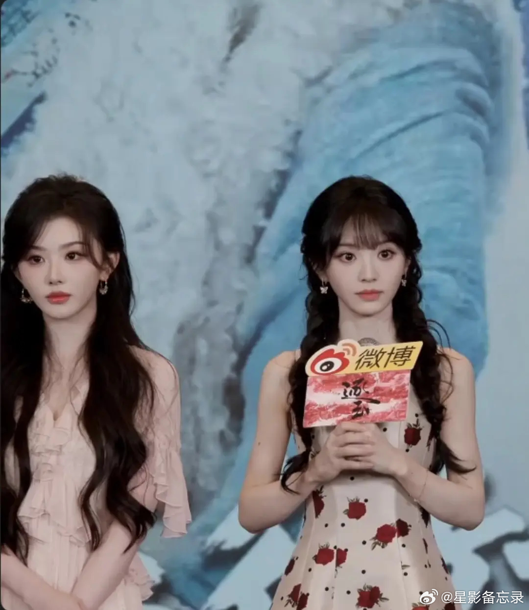 有没有人觉得🍩眼睛虽大但是很呆❄️和她站一起也不输她 一直觉得她的颜被夸大了马