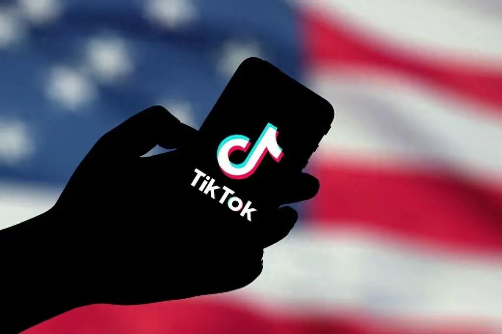 TikTok公司当地时间18日晚发布通知，由于美官方禁令19日起生效，TikTo