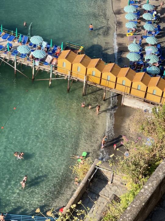 想做这里的一粒石，一片帆，一只鸥。