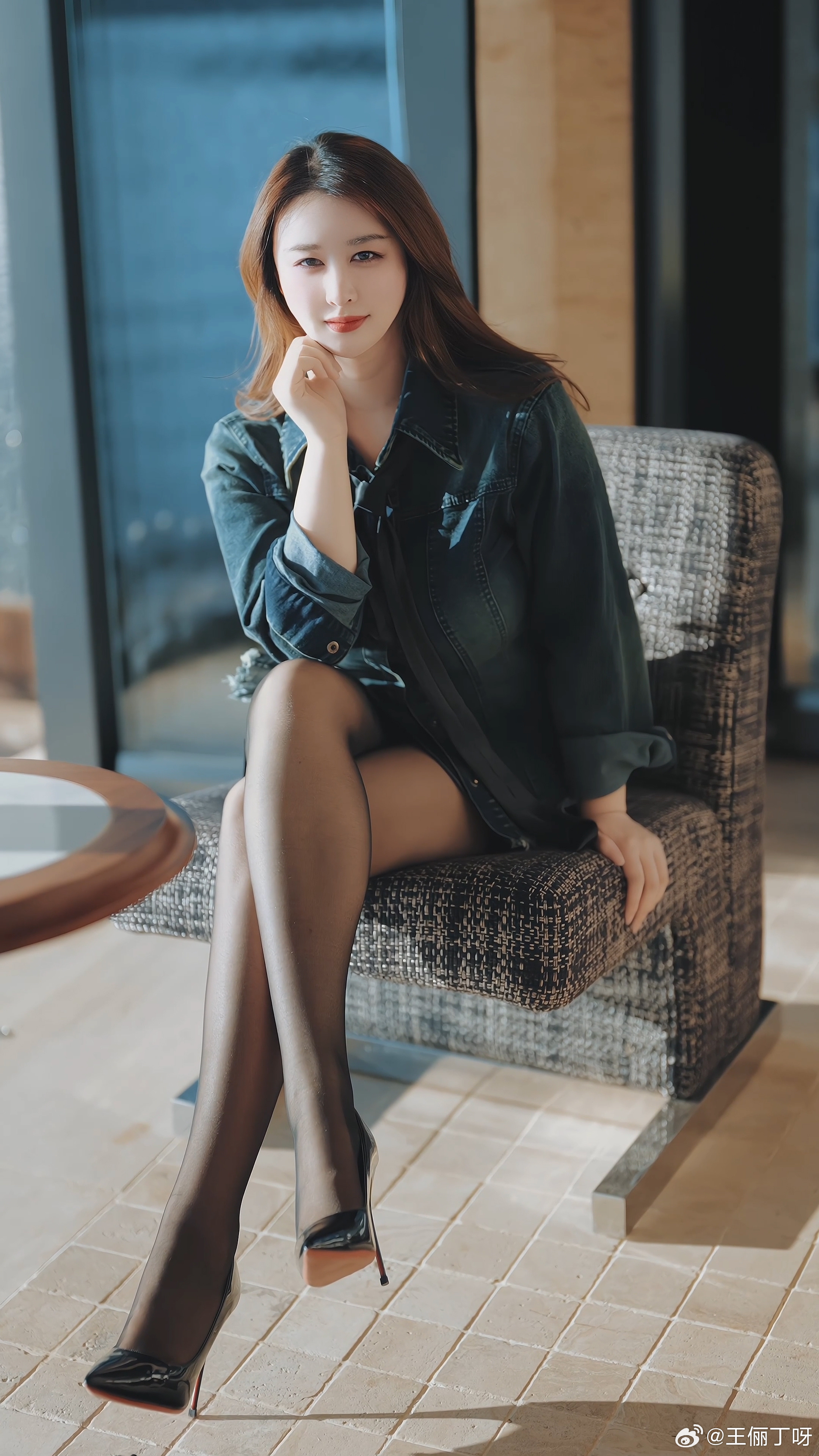 今天的穿搭我很满意，不准有人不满意。 ​​​