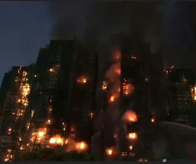 香港大火已致94人遇难94！！…………🙏🙏 