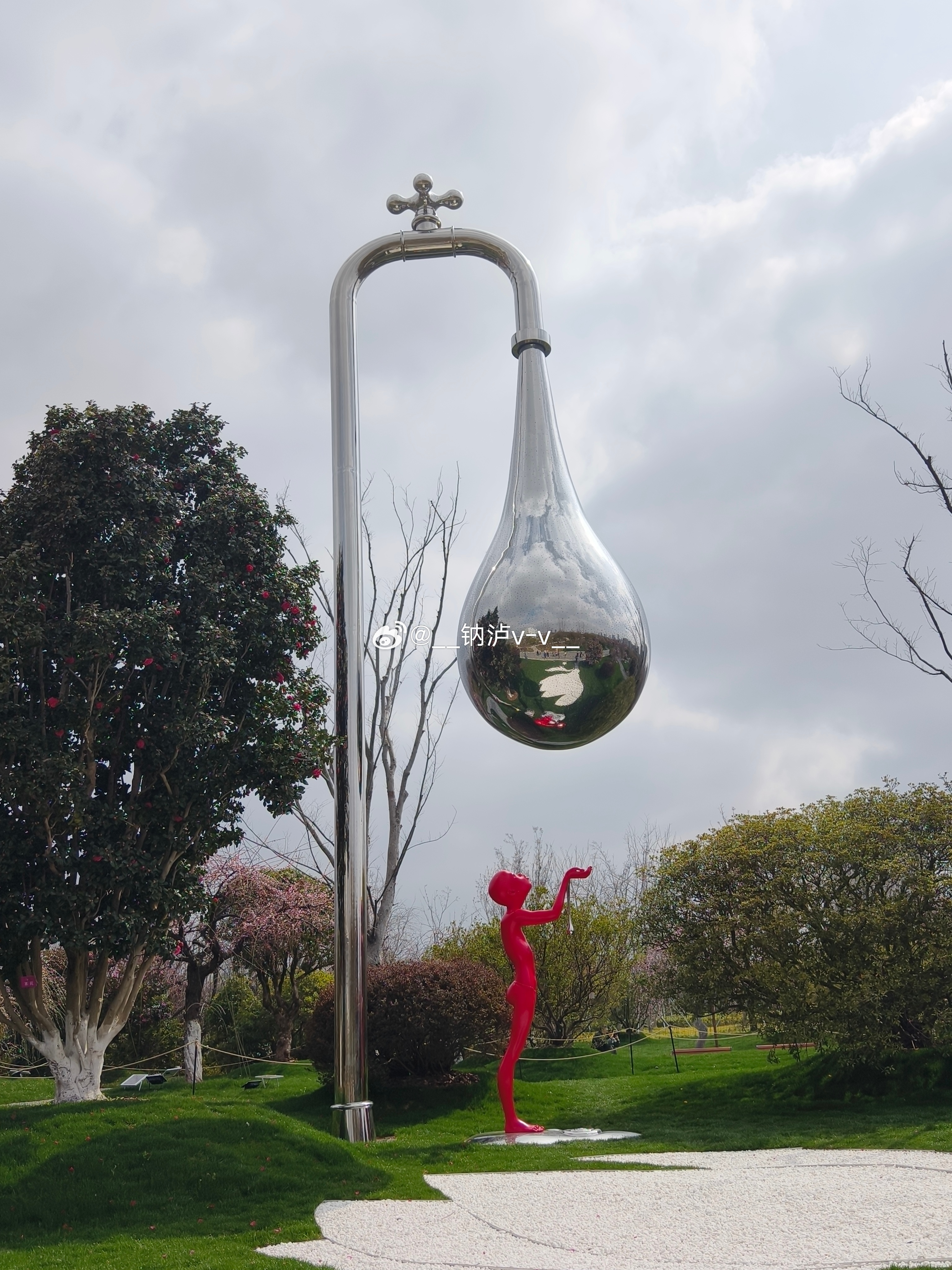 提前祝姐妹们节日快乐！ 