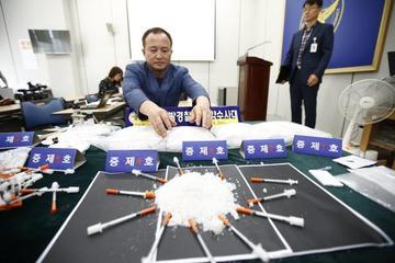 韩国"无毒国家"人设崩了，半年抓5203人，四成靠"电报"卖毒
新华社8月3日报